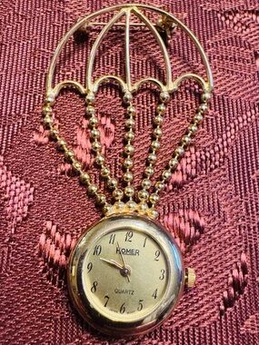 Vintage Homer Gold Parachute Hot Air Balloon Brooch Pin Watch 70s VTG Eclectic